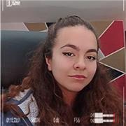 Profesora de inglés que imparte a niños a partir de los 10 años, y profesora de biología a partir de la ESO